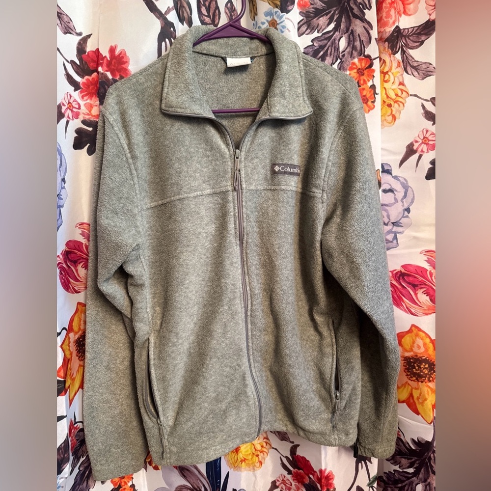 Columbia Gray Full Zip Women’s Fleece Jacket